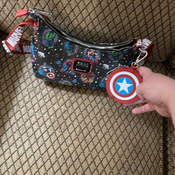 Loungefly Avengers Purse - Picture 4 of 4